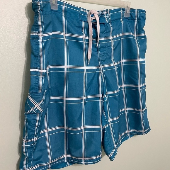 OP bathing suit size large 36-38 mesh inside, velcro fly with one pocket - Picture 3 of 6